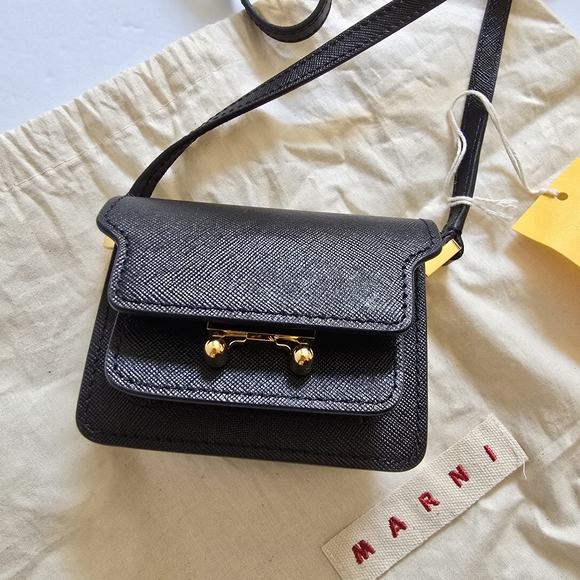 MARNI Nano Trunk Crossbody Bag Black - Picture 10 of 10